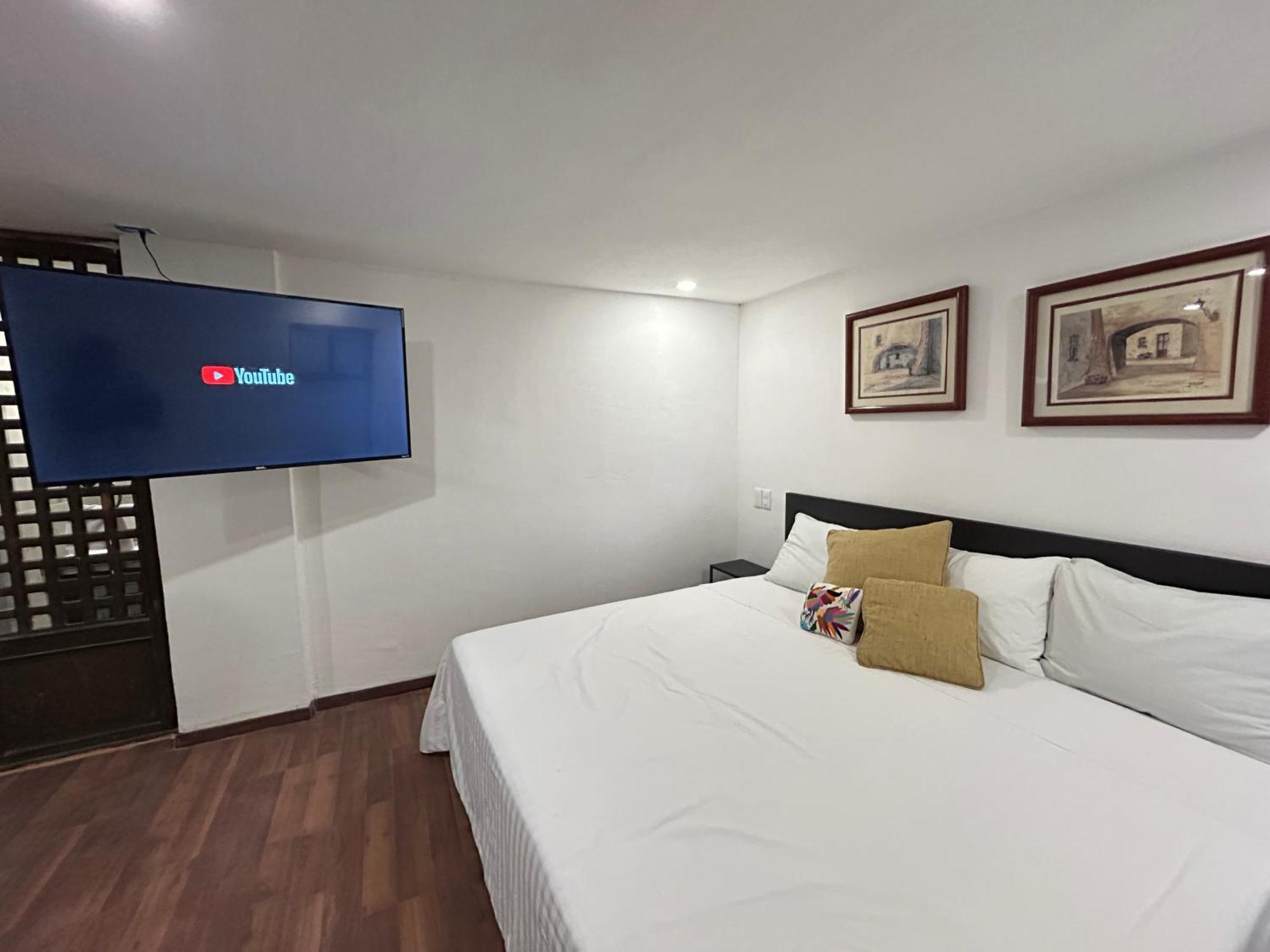 Lindas Suites Eugenio Sue 墨西哥城 外观 照片